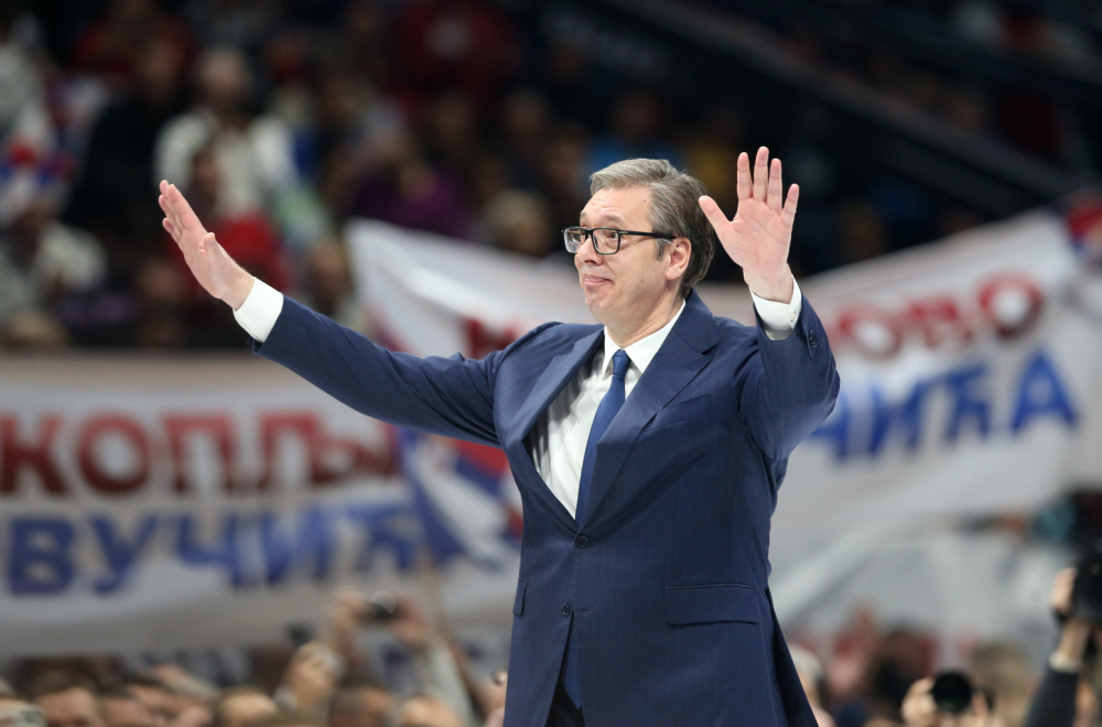 Nema igla gde da padne; Građani Vladimirovca spremni da dočekaju Vučića VIDEO